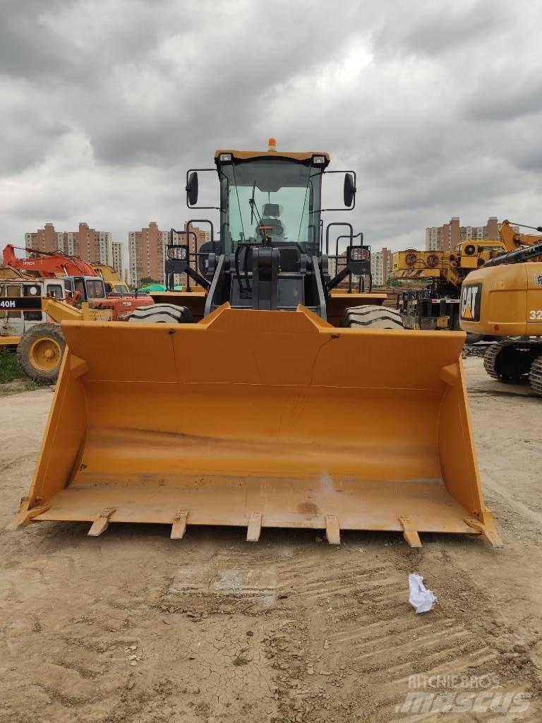 XCMG ZL50G Kolesni nakladalci
