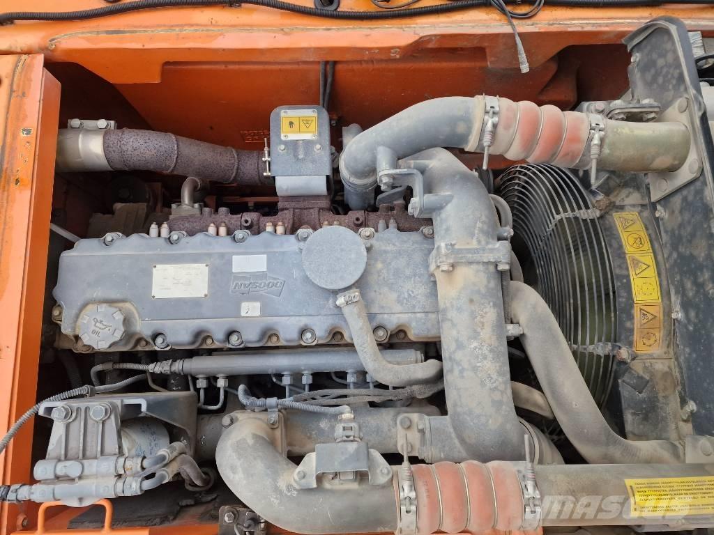 Doosan DX 160 W Bagri na kolesih