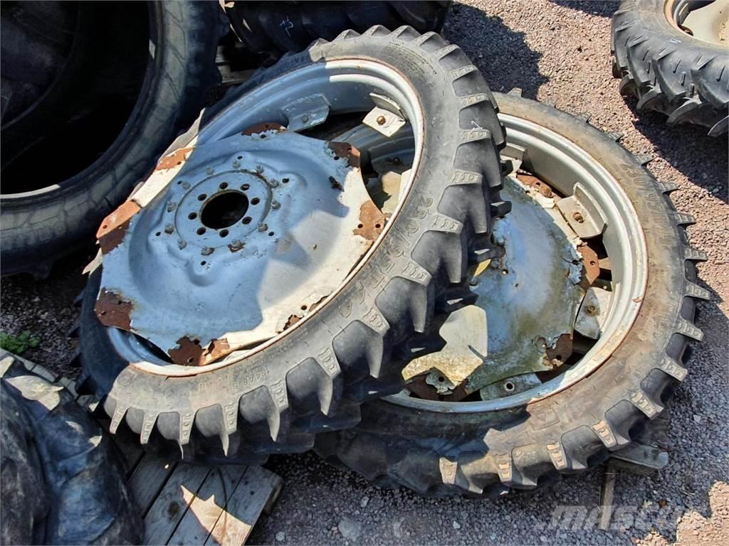 BKT 230/95R44 x2 Gume, kolesa in platišča