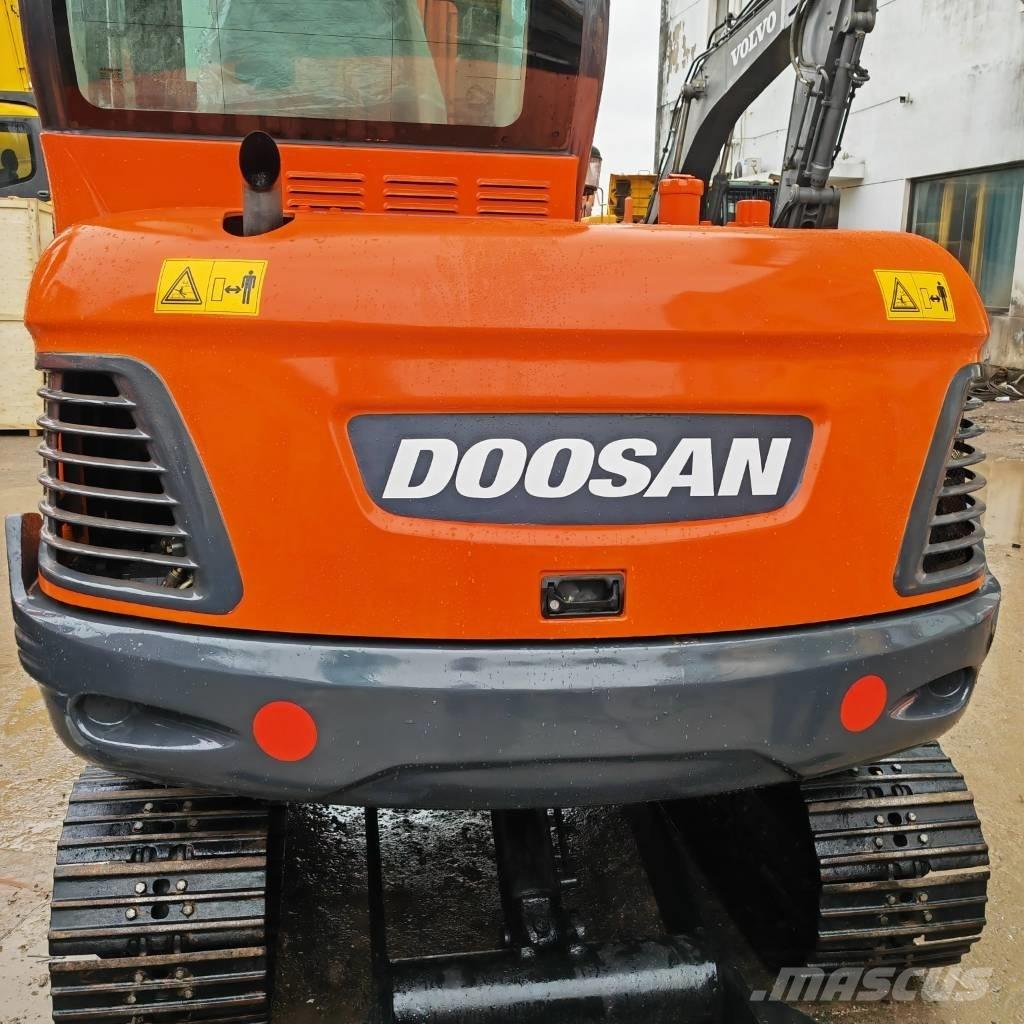 Doosan DX 55-9 C Bagri goseničarji