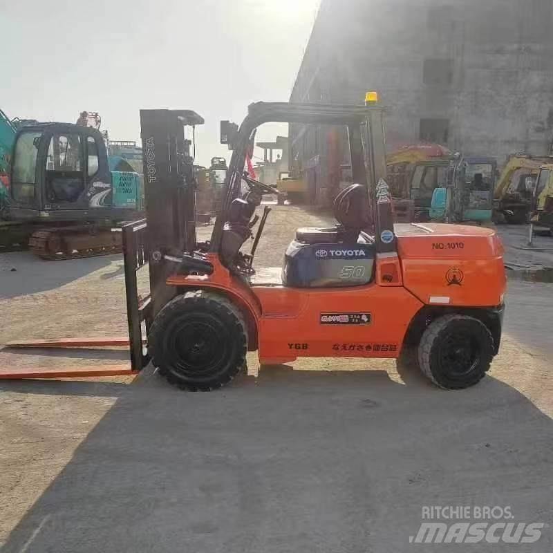 Toyota FD50 Dizelski viličarji