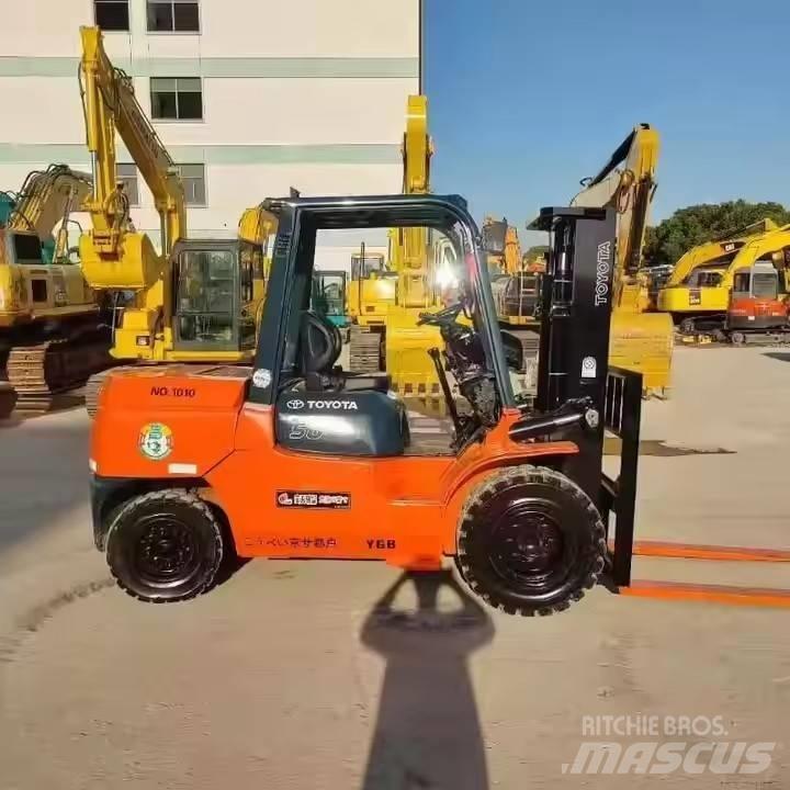 Toyota FD50 Dizelski viličarji