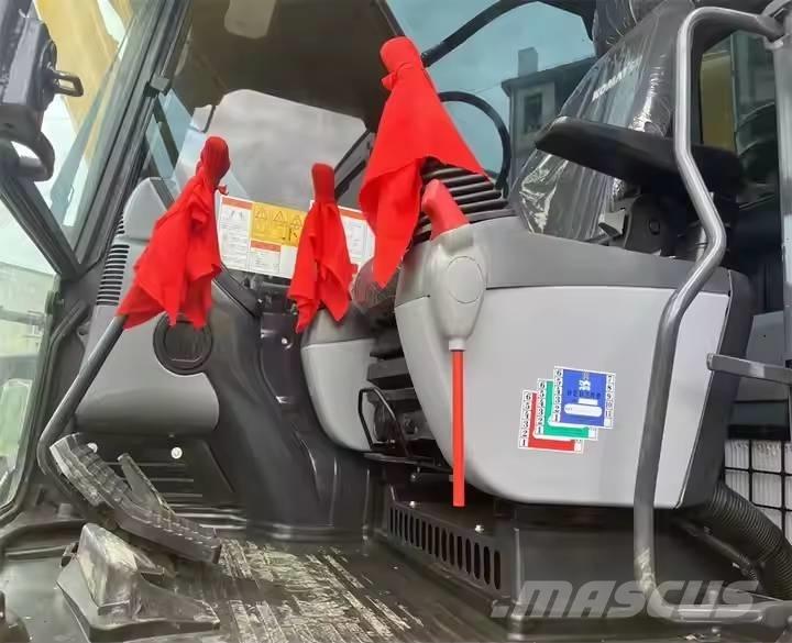 Komatsu PC220-8 Bagri goseničarji
