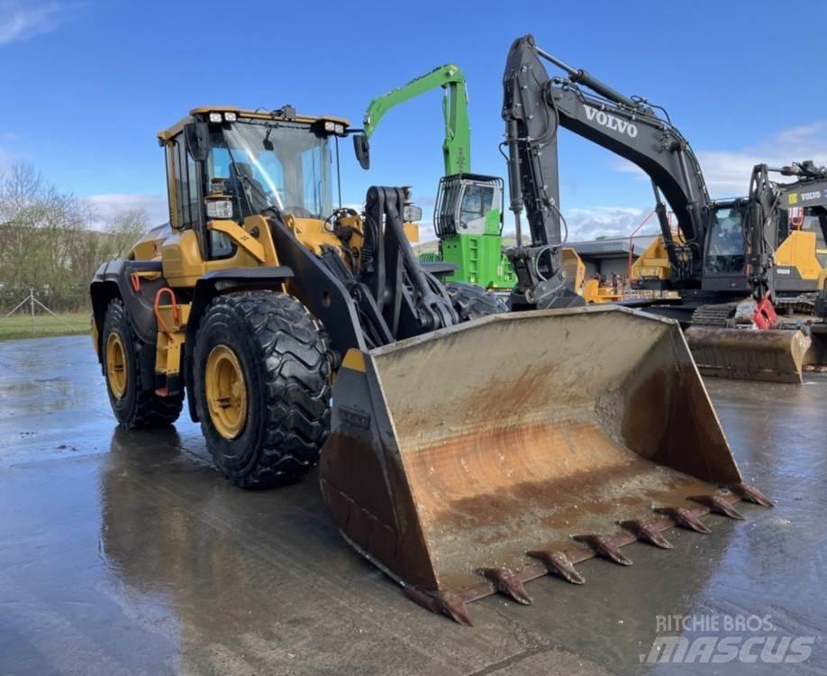Volvo L120H Kolesni nakladalci