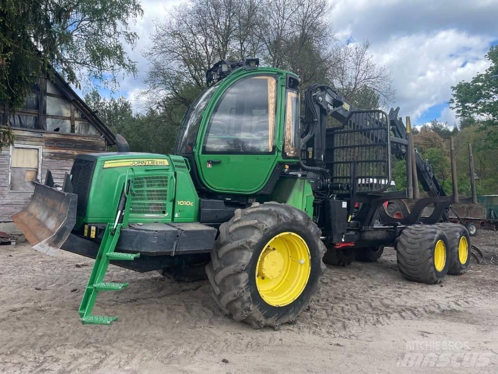 John Deere 1010 E Forwarderji