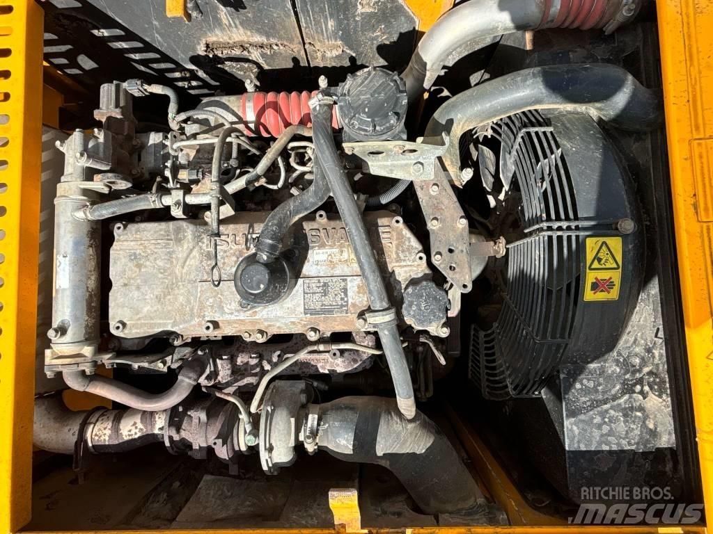 JCB JS 260 LC Bagri goseničarji