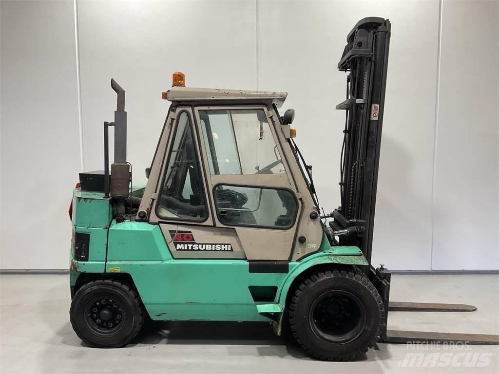 Mitsubishi FD40T Dizelski viličarji