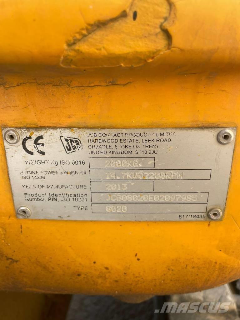 JCB 8020 Mini bagri <7t