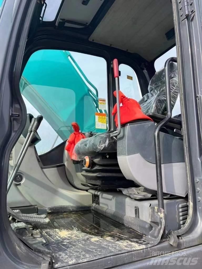 Kobelco SK210 Bagri goseničarji