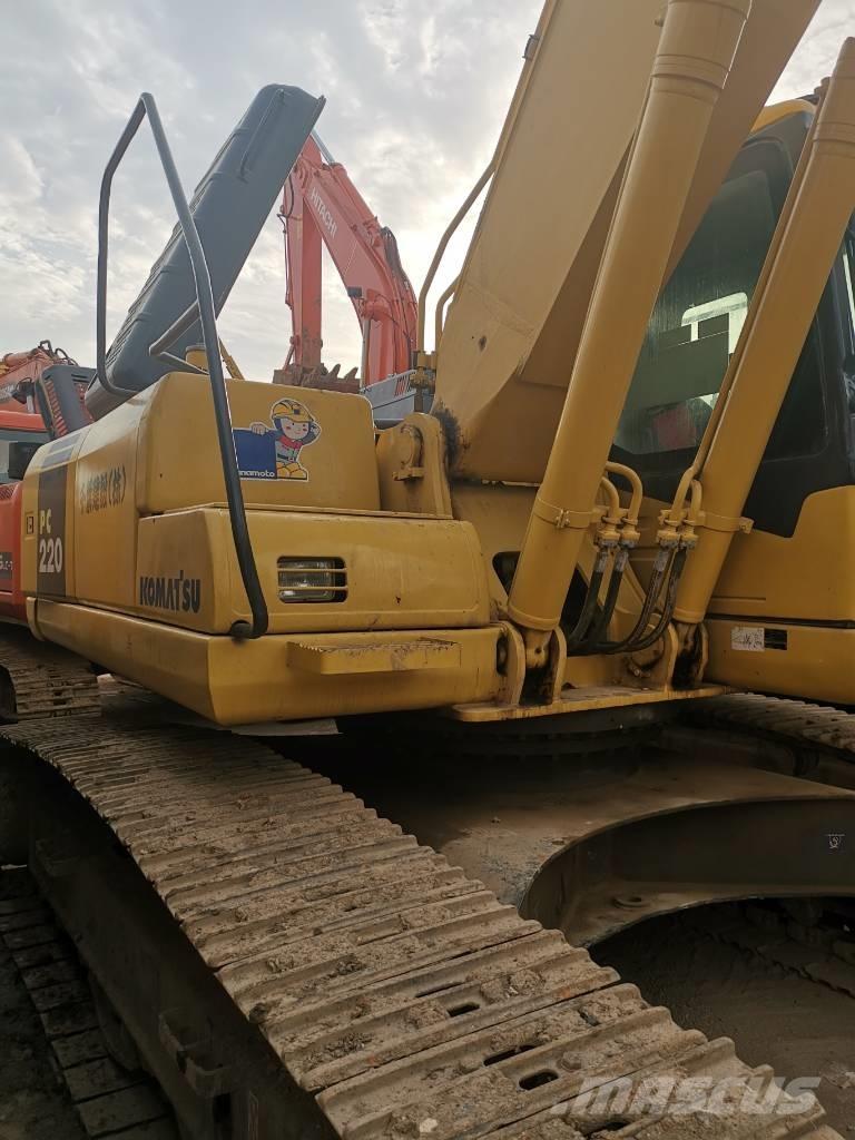Komatsu PC 220 LC-7 Bagri goseničarji