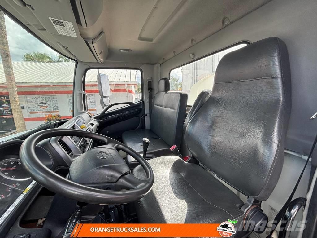 Hino 338 Tovornjaki za vodo