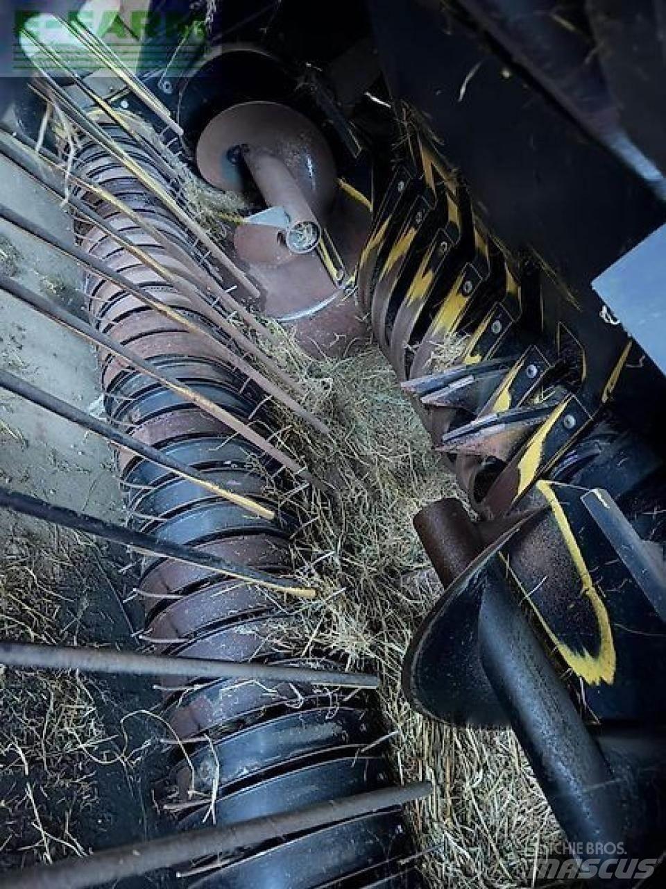 New Holland d1010 Balirke (kvadratne bale)