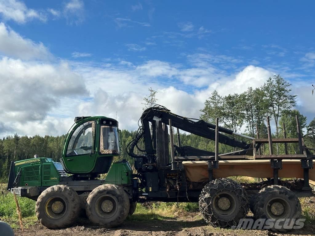John Deere 1210 E Forwarderji