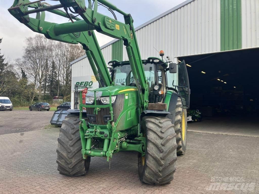 John Deere 6215R Traktorji