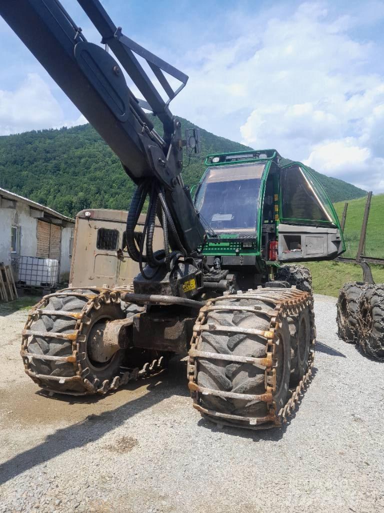 John Deere 1270 D Harvesterji