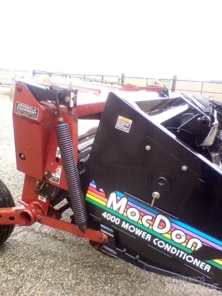 MacDon 4000 Haybine Drugo