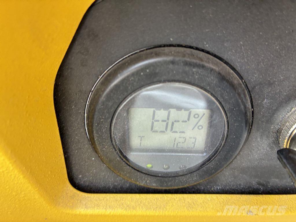 Hyster P 1.8AC Električni nizko dvižni viličar