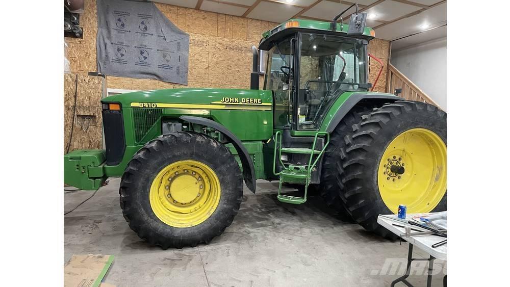 John Deere 8410 Traktorji