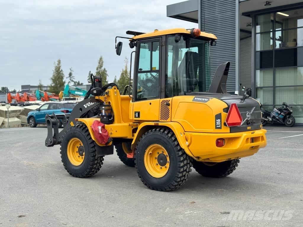 Volvo L 35 G Kolesni nakladalci