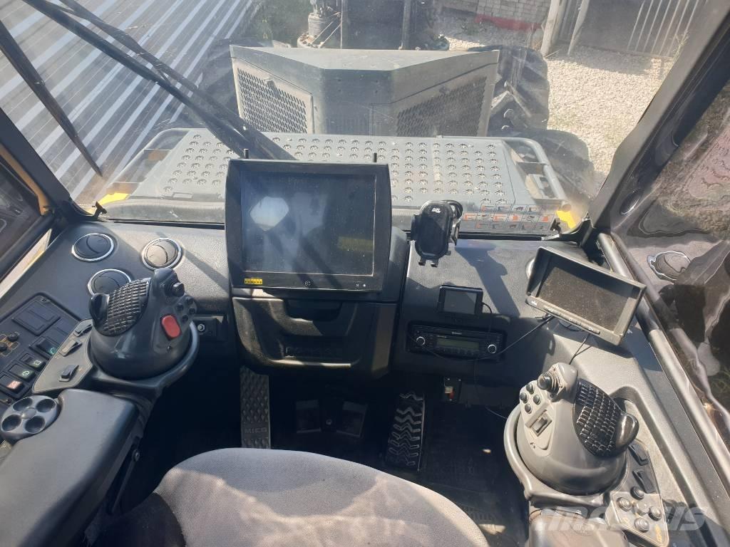 Ponsse Ergo Harvesterji