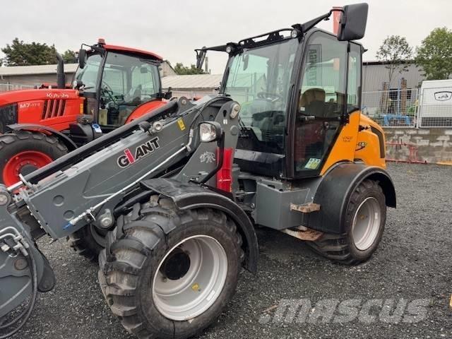 GiANT V 761 T Kmetijski teleskopski nakladalci