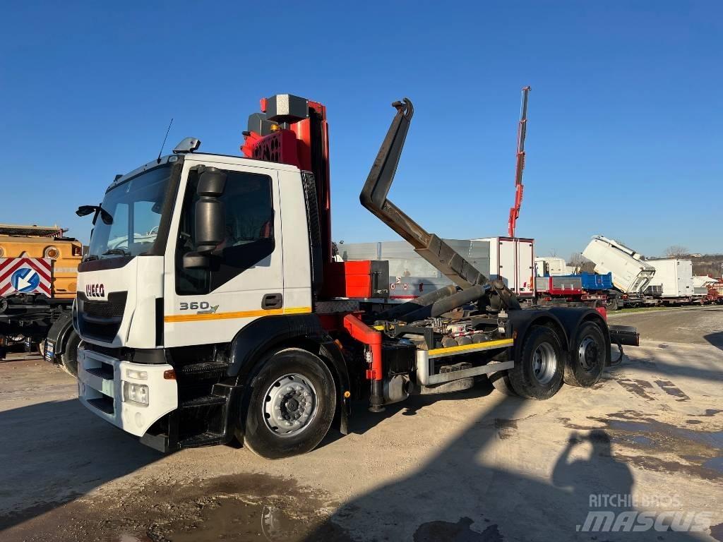Iveco Stralis-360 Razstavljivi tovornjaki z žičnimi dvigali