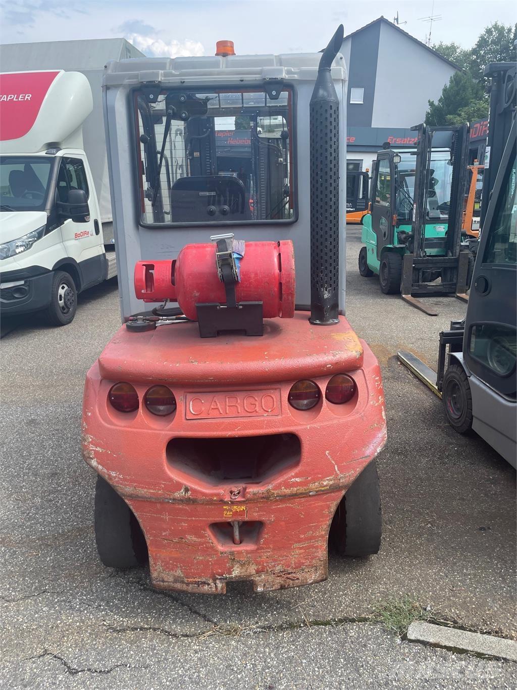 BT C4G300 Plinski viličarji