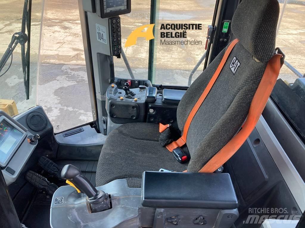 CAT 962 M Kolesni nakladalci