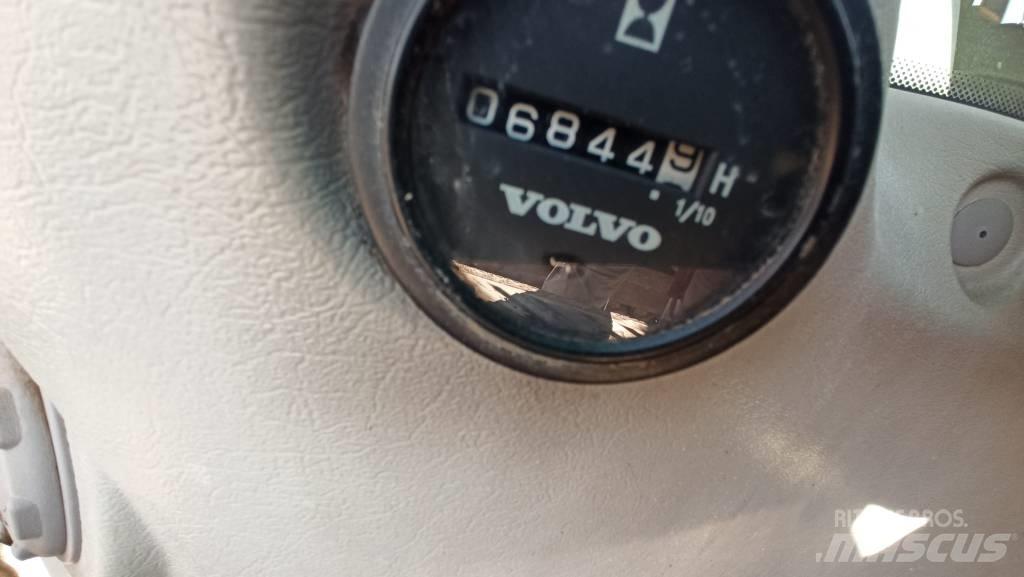 Volvo EC 240 C L Bagri goseničarji