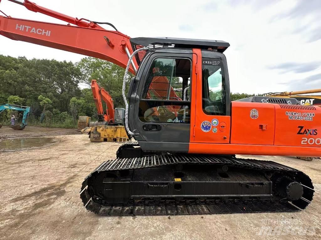 Hitachi ZX 200 Mini bagri <7t