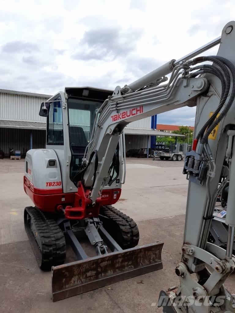 Takeuchi TB 230 Mini bagri <7t