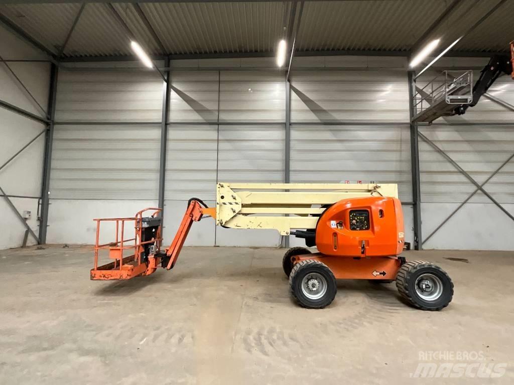 JLG 450 AJ Zglobne dvižne ploščadi