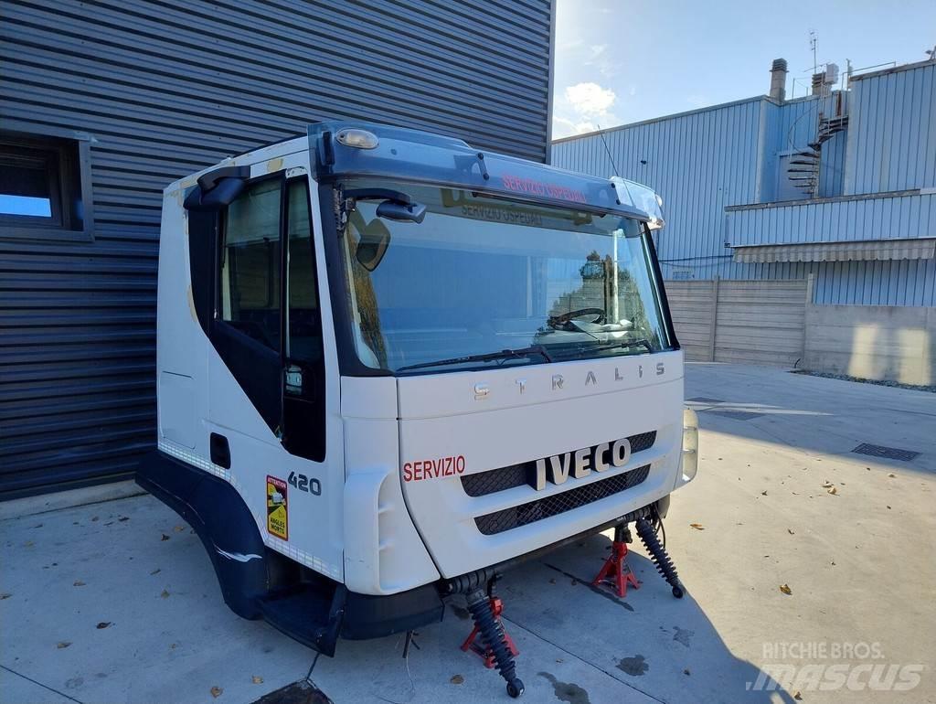 Iveco STRALIS AT Kabine in notranjost