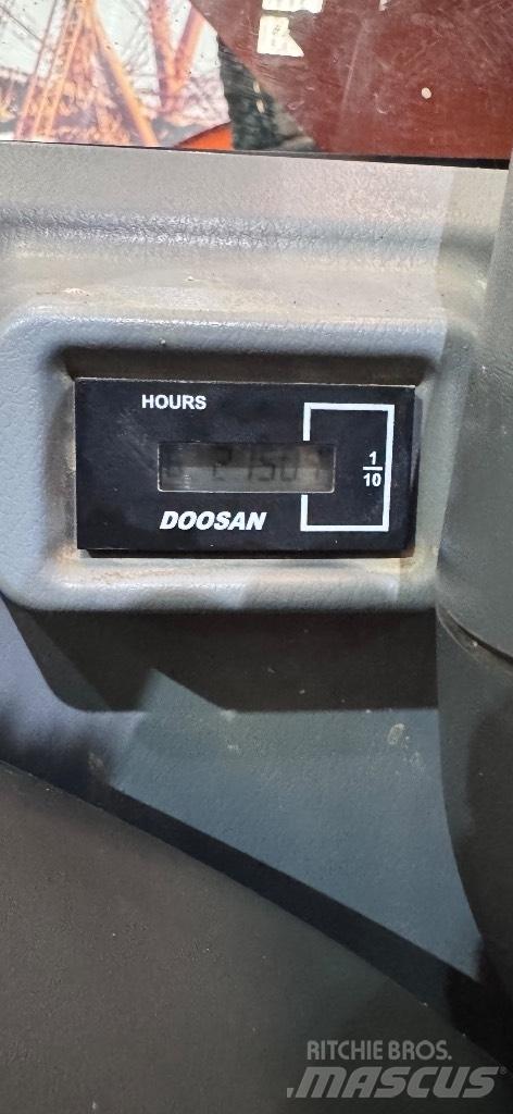 Doosan DX 140 LCR-5 Bagri goseničarji