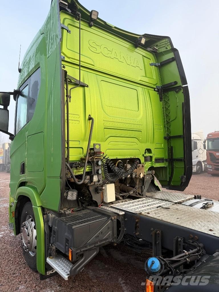 Scania R450A6x2NB Vlačilci