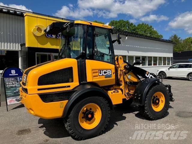 JCB 409 Kolesni nakladalci
