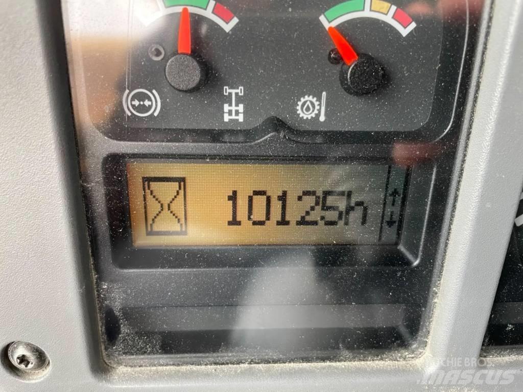 Volvo A40E Zglobni demperji