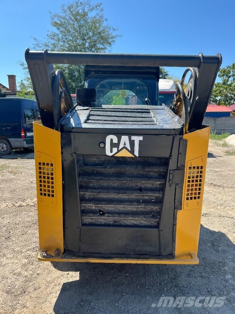 CAT 272 D XHP Skid steer mini nakladalci