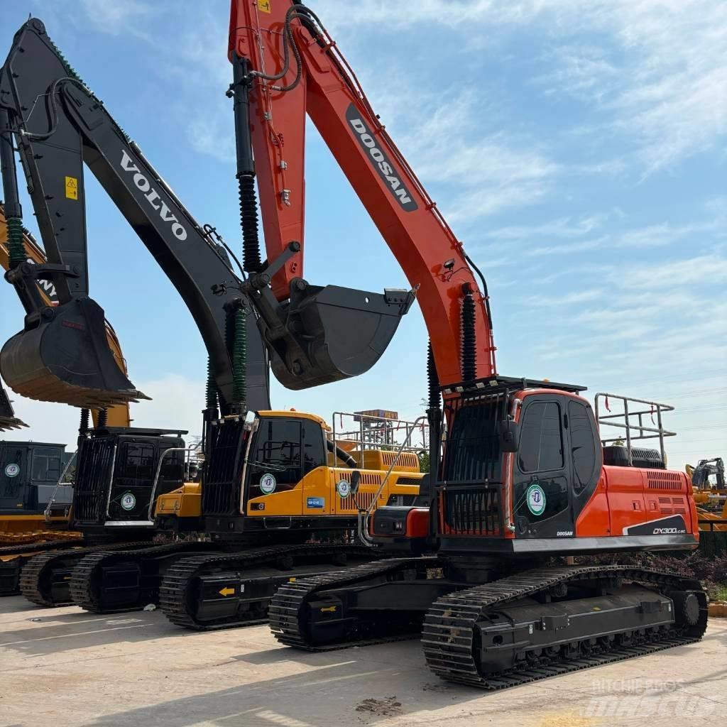 Doosan DX 300LC-9C Bagri goseničarji