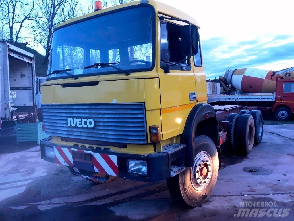 Iveco 330-26 Drugi tovornjaki