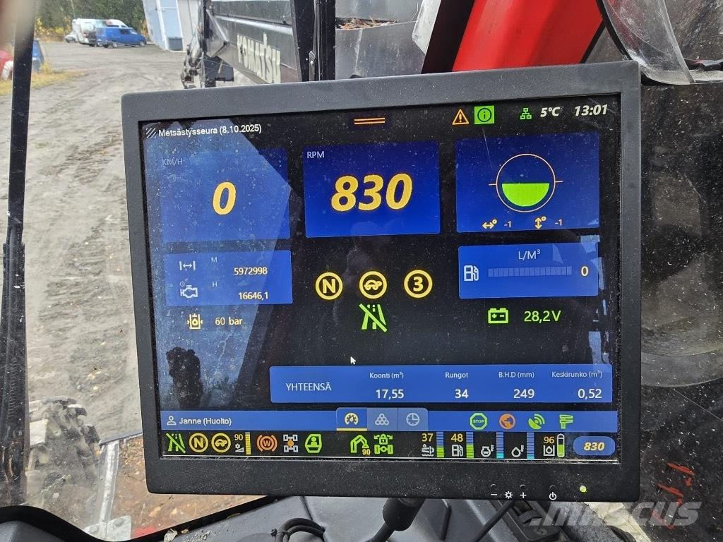 Komatsu 911.7 Harvesterji