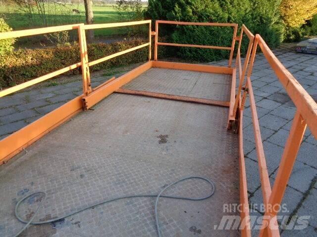 Liftlux SL140-24 Škarjaste dvižne ploščadi