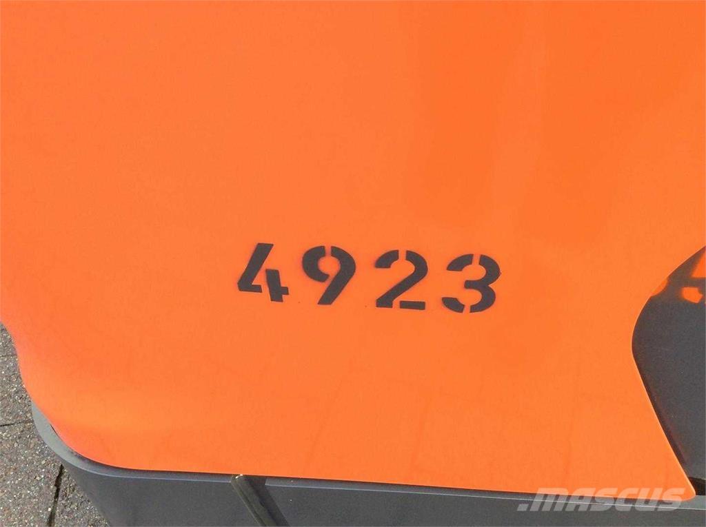 Linde R14G Viličarji s pomičnim teleskopom