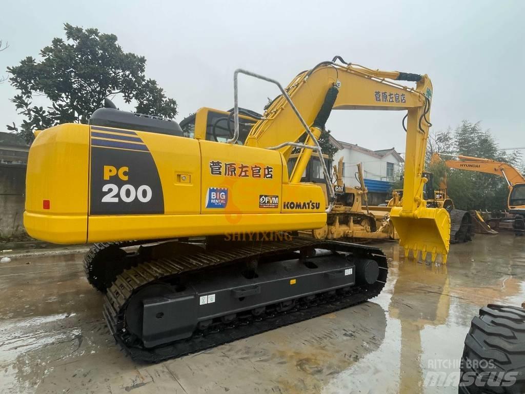 Komatsu PC 200 Bagri goseničarji