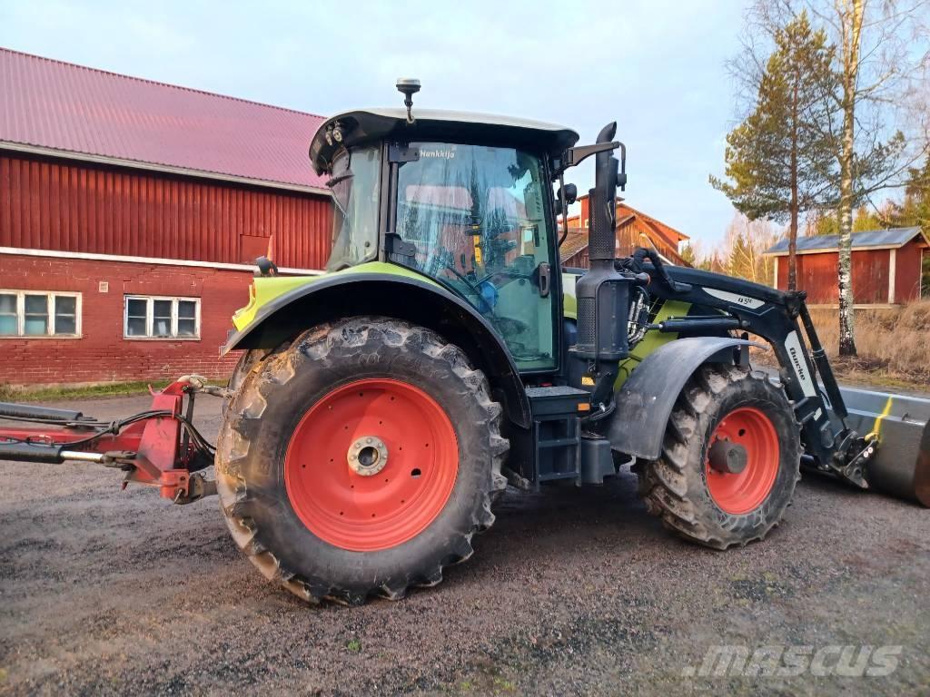 CLAAS Arion 530 Traktorji