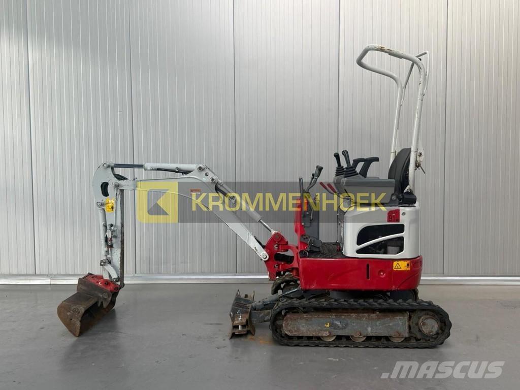 Takeuchi TB 210 R Mini bagri <7t