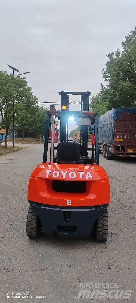 Toyota FD 50 Dizelski viličarji