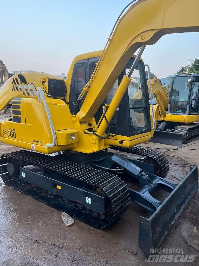 Komatsu PC 60-7 Bagri goseničarji