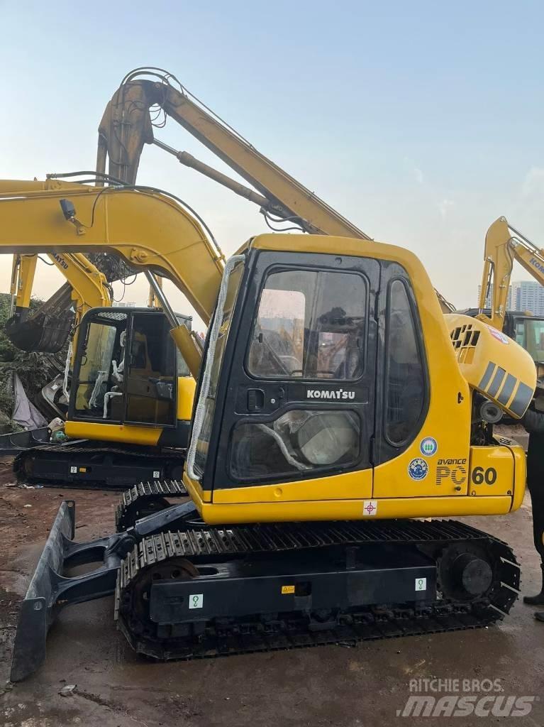 Komatsu PC 60-7 Bagri goseničarji