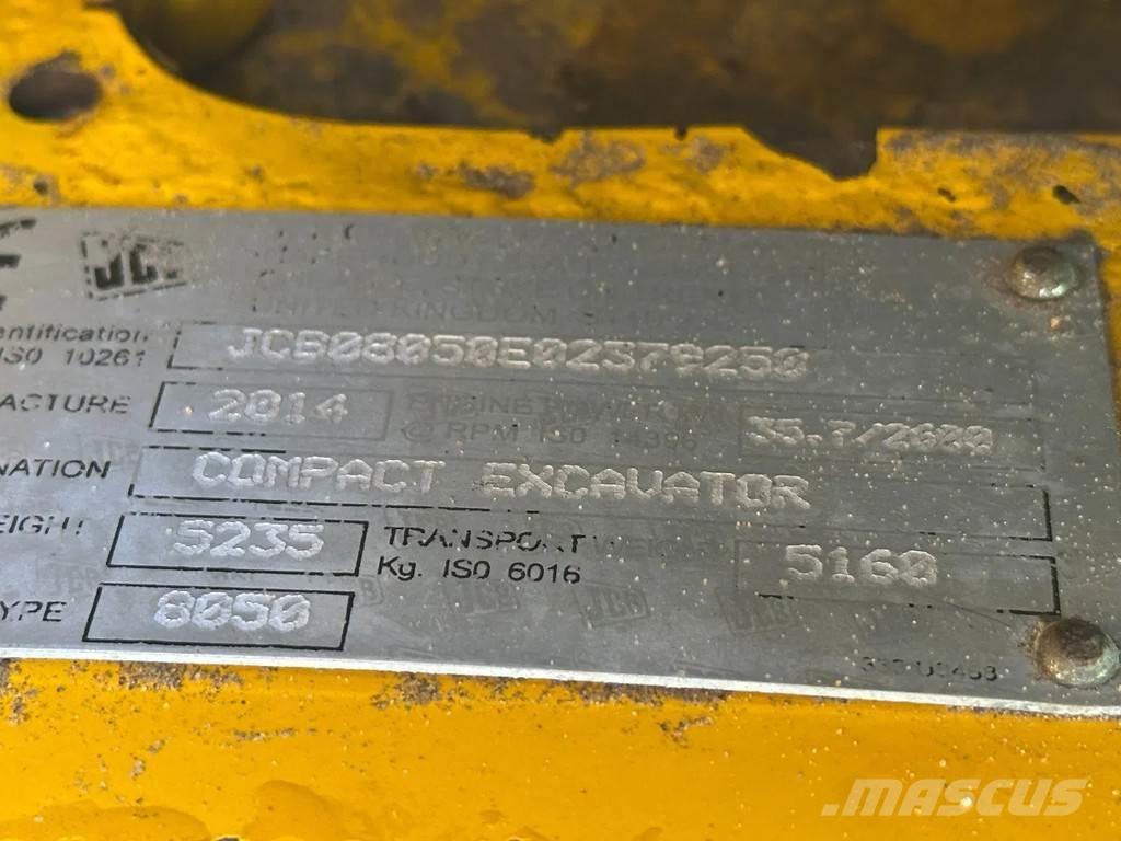 JCB 8050 Mini bagri <7t